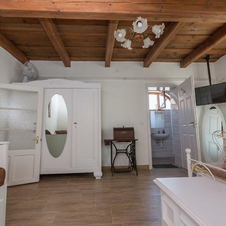 Gadoros Vendeghaz Hotel Egerszalok Bagian luar foto