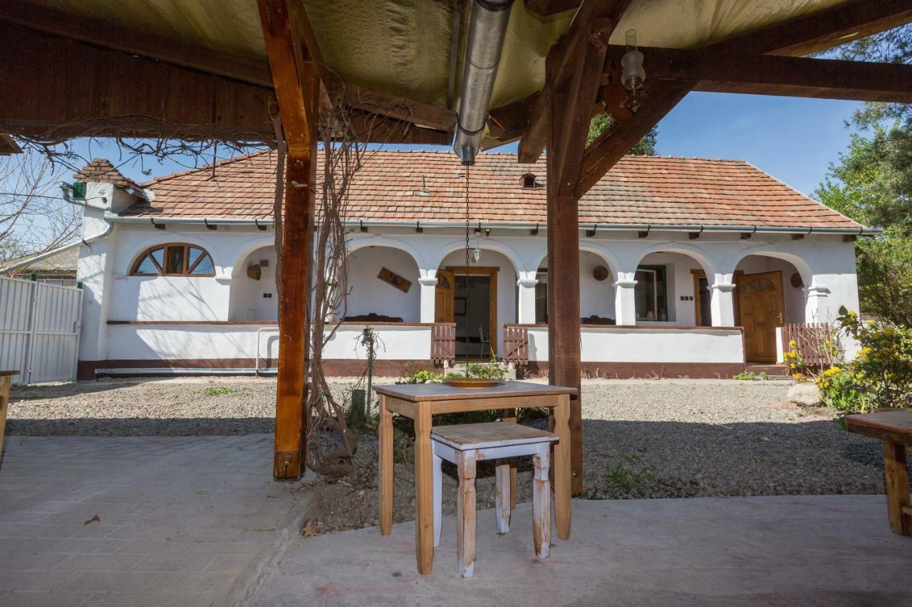 Gadoros Vendeghaz Hotel Egerszalok Bagian luar foto
