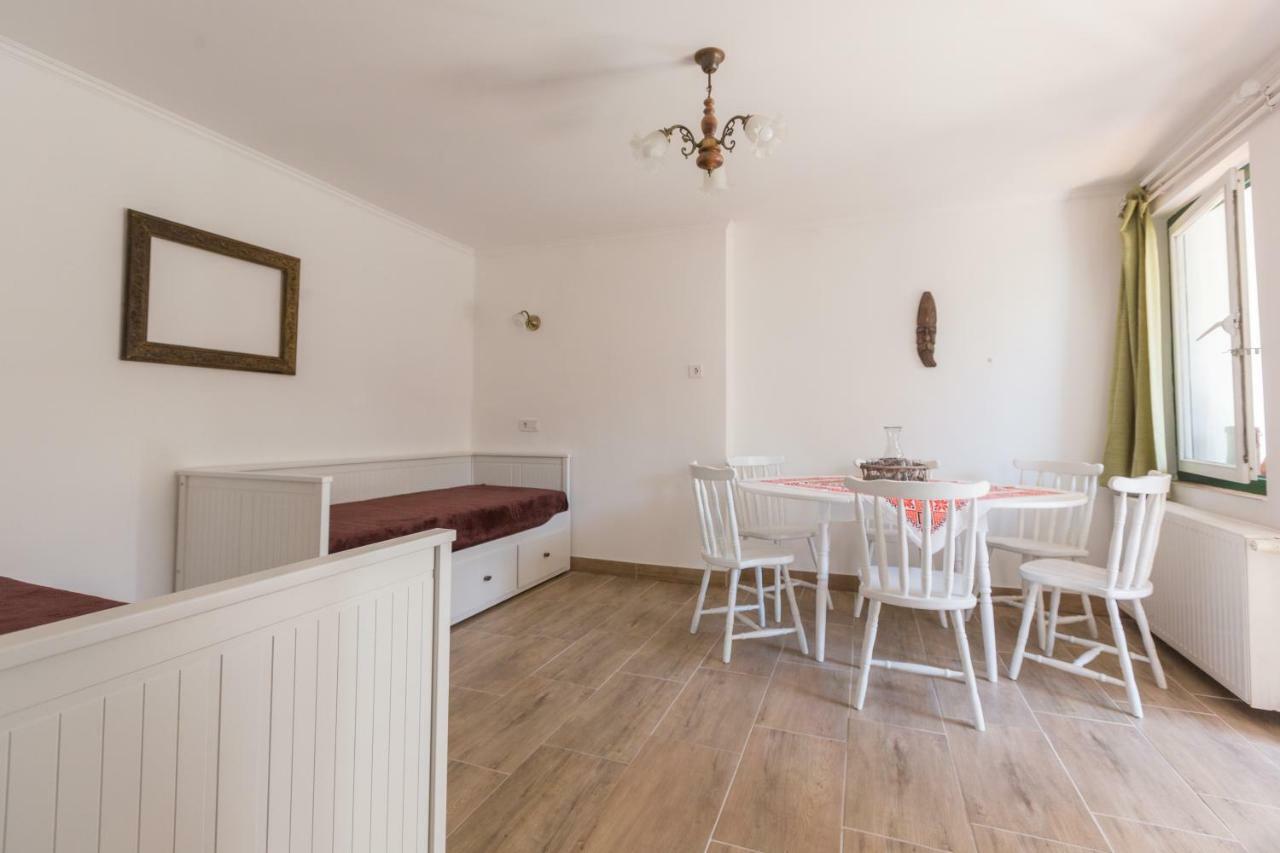 Gadoros Vendeghaz Hotel Egerszalok Bagian luar foto