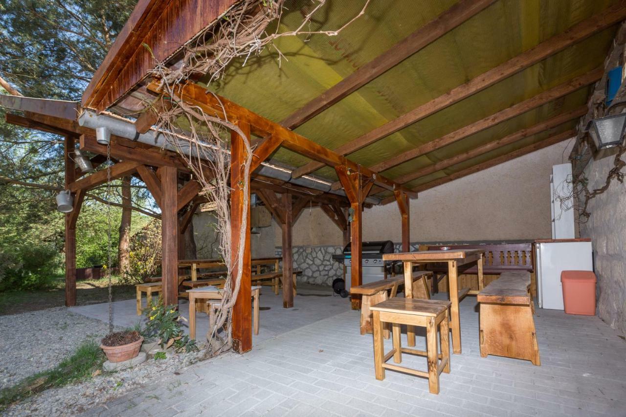 Gadoros Vendeghaz Hotel Egerszalok Bagian luar foto