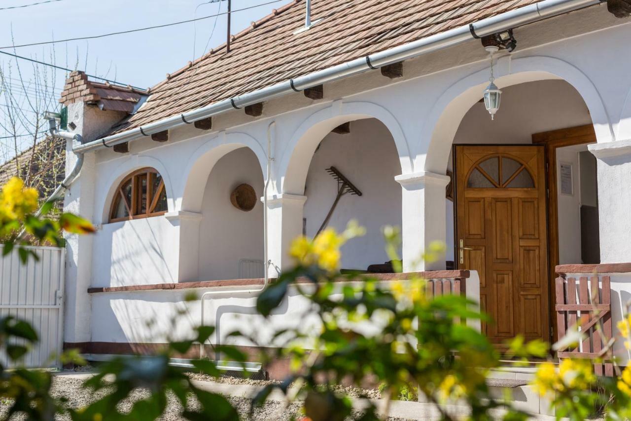 Gadoros Vendeghaz Hotel Egerszalok Bagian luar foto