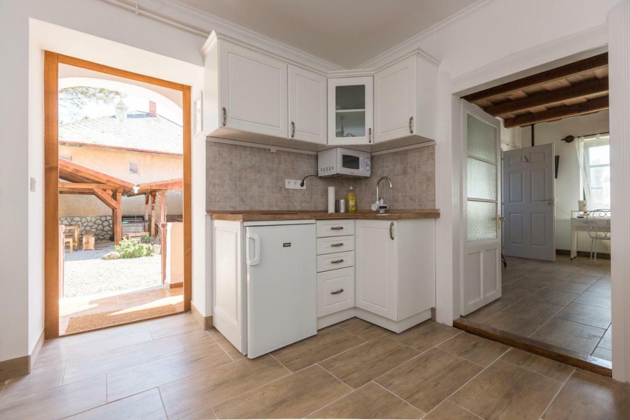 Gadoros Vendeghaz Hotel Egerszalok Bagian luar foto