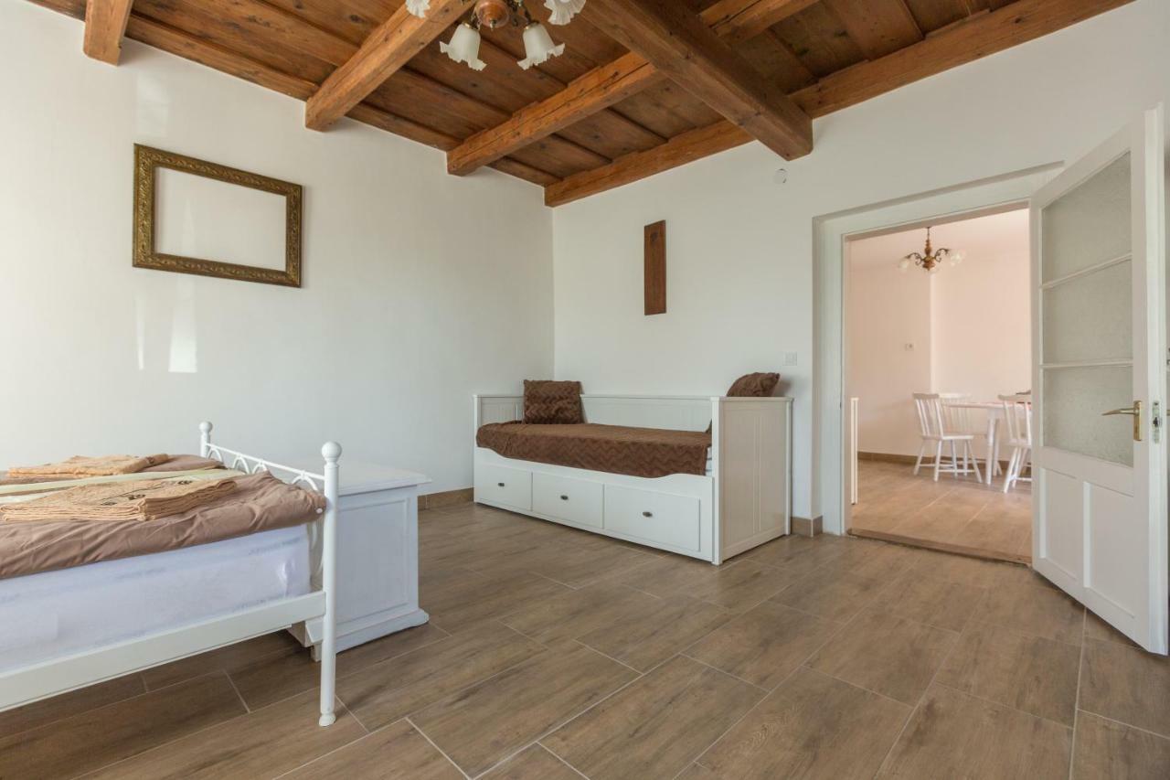 Gadoros Vendeghaz Hotel Egerszalok Bagian luar foto