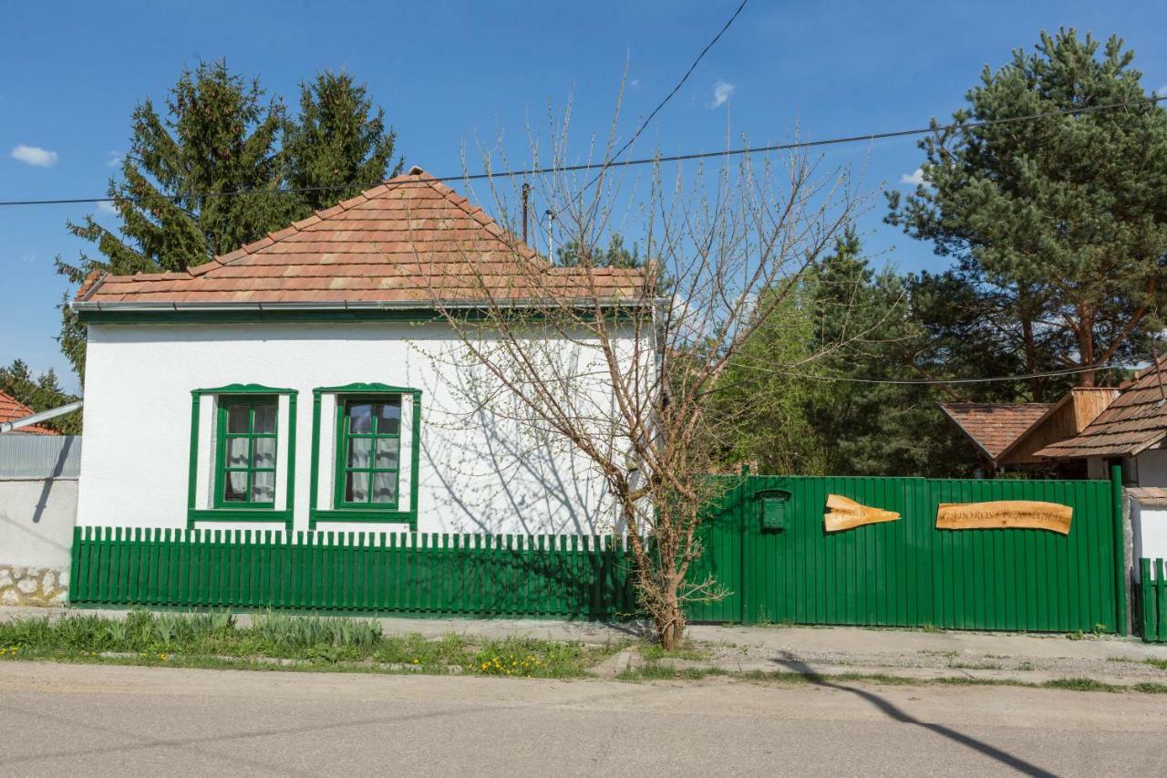 Gadoros Vendeghaz Hotel Egerszalok Bagian luar foto